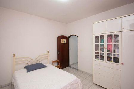 Casa à venda com 400m², 4 quartos e 6 vagasSuíte 1