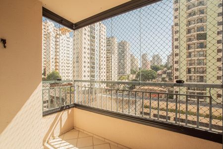 Apartamento à venda com 80m², 3 quartos e 2 vagas Apartamento à venda com 80m², 3 quartos e 2 vagasVaranda