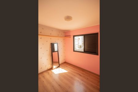 Apartamento à venda com 80m², 3 quartos e 2 vagas Apartamento à venda com 80m², 3 quartos e 2 vagasQuarto 2