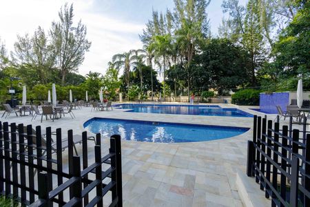 Apartamento para alugar com 132m², 3 quartos e 2 vagas Apartamento para alugar com 132m², 3 quartos e 2 vagasÁrea comum