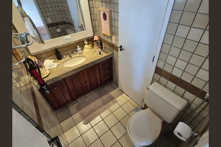 Apartamento para alugar com 132m², 3 quartos e 2 vagas Apartamento para alugar com 132m², 3 quartos e 2 vagasBanheiro da Suíte 2