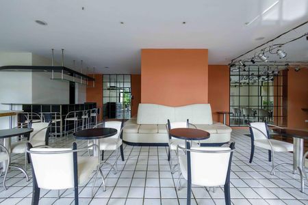 Apartamento para alugar com 132m², 3 quartos e 2 vagas Apartamento para alugar com 132m², 3 quartos e 2 vagasÁrea comum