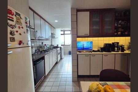 Apartamento para alugar com 132m², 3 quartos e 2 vagas Apartamento para alugar com 132m², 3 quartos e 2 vagasCozinha