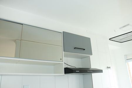 Cozinha de apartamento para alugar com 2 quartos, 47m² em Vila Monte Serrat, Cotia