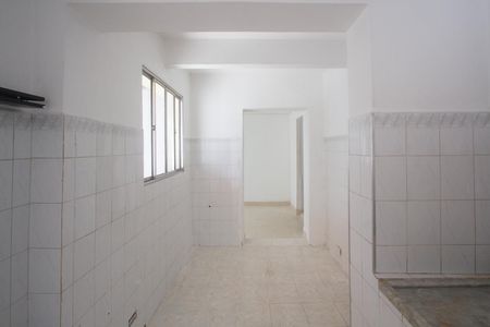 Casa para alugar com 90m², 2 quartos e 2 vagasCozinha