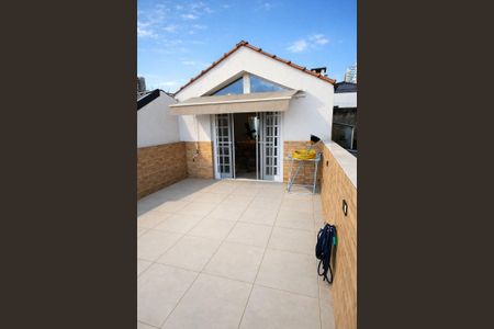 Casa à venda com 120m², 3 quartos e 3 vagas Casa à venda com 120m², 3 quartos e 3 vagasÁrea externa