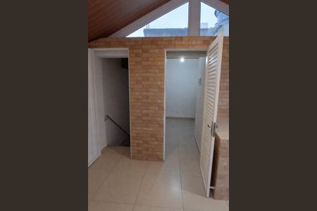 Casa à venda com 120m², 3 quartos e 3 vagas Casa à venda com 120m², 3 quartos e 3 vagasÁrea externa