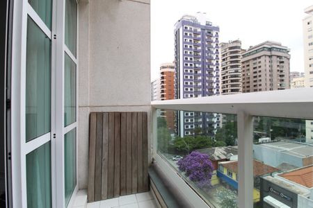 Varanda de apartamento à venda com 1 quarto, 50m² em Indianópolis, São Paulo