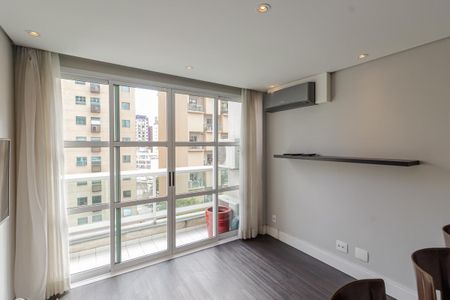 Sala de apartamento para alugar com 1 quarto, 50m² em Indianópolis, São Paulo