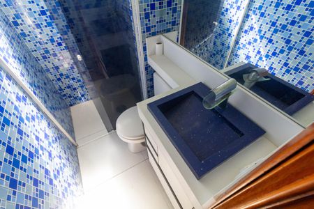 Apartamento à venda com 50m², 2 quartos e 1 vaga Apartamento à venda com 50m², 2 quartos e 1 vagaBanheiro