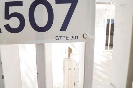 Casa à venda com 80m², 2 quartos e sem vagaPlaca