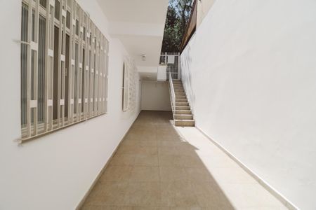 Casa à venda com 80m², 2 quartos e sem vagaQuintal