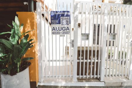 Casa à venda com 80m², 2 quartos e sem vagaFachada