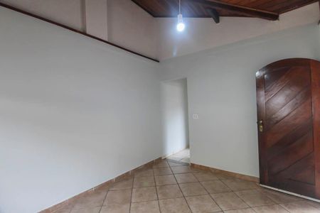 Casa para alugar com 2 quartos, 66m² em Vila Antonieta, São Paulo