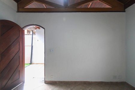 Casa para alugar com 2 quartos, 66m² em Vila Antonieta, São Paulo