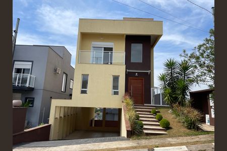 Casa de condomínio para alugar com 230m², 3 quartos e 4 vagasFachada do bloco