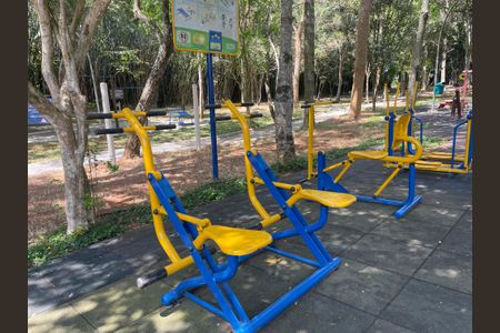 Casa de condomínio para alugar com 230m², 3 quartos e 4 vagasÁrea comum - Playground