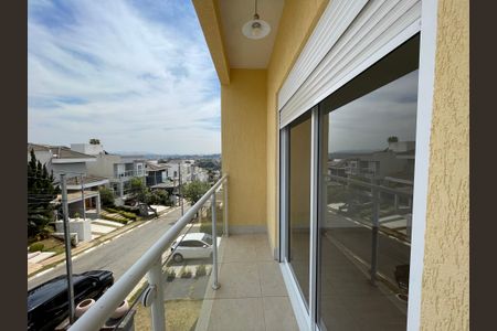 Casa de condomínio para alugar com 230m², 3 quartos e 4 vagasVaranda da Suíte 3