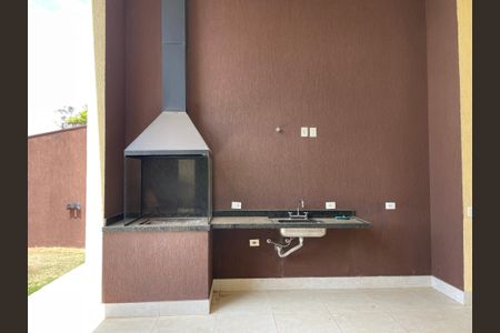 Casa de condomínio para alugar com 230m², 3 quartos e 4 vagasChurrasqueira