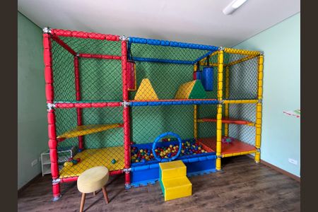 Casa de condomínio para alugar com 230m², 3 quartos e 4 vagasBrinquedoteca