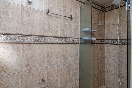 Apartamento à venda com 56m², 2 quartos e 1 vaga Apartamento à venda com 56m², 2 quartos e 1 vagaBanheiro social