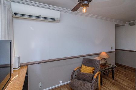 Apartamento à venda com 56m², 2 quartos e 1 vaga Apartamento à venda com 56m², 2 quartos e 1 vagaSala