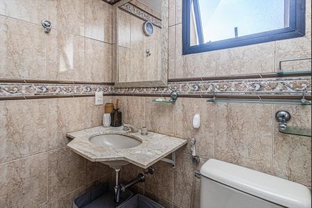 Apartamento à venda com 56m², 2 quartos e 1 vaga Apartamento à venda com 56m², 2 quartos e 1 vagaBanheiro social