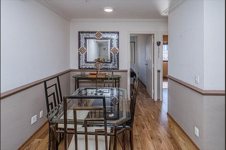 Apartamento à venda com 56m², 2 quartos e 1 vaga Apartamento à venda com 56m², 2 quartos e 1 vagaSala de jantar