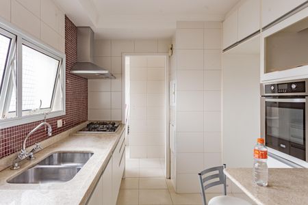 Apartamento para alugar com 124m², 3 quartos e 3 vagasCozinha