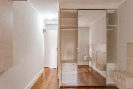 Apartamento para alugar com 124m², 3 quartos e 3 vagasSuíte 2