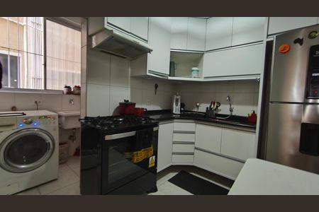 Apartamento à venda com 68m², 2 quartos e 1 vagaCozinha