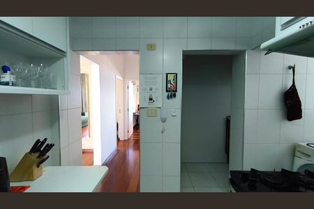 Apartamento à venda com 68m², 2 quartos e 1 vagaCozinha
