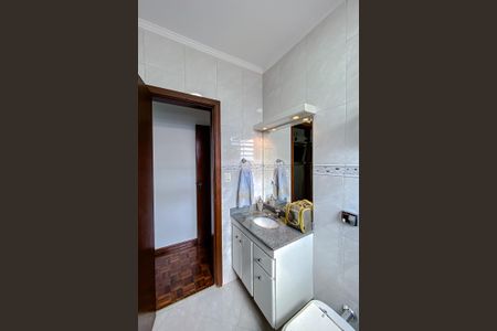 Casa à venda com 150m², 3 quartos e 2 vagasBanheiro da Suíte