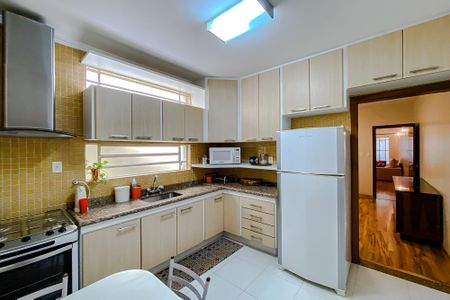 Casa à venda com 150m², 3 quartos e 2 vagasCozinha