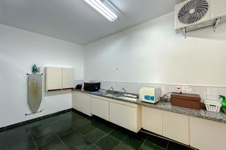 Casa à venda com 150m², 3 quartos e 2 vagasÁrea de Serviço