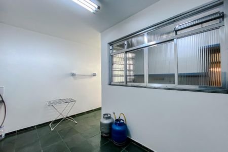 Casa à venda com 150m², 3 quartos e 2 vagasÁrea de Serviço