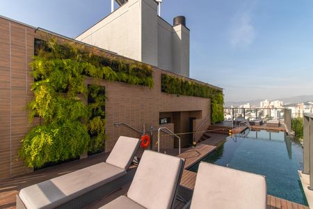 Apartamento à venda com 57m², 2 quartos e 1 vaga Apartamento à venda com 57m², 2 quartos e 1 vagaÁrea comum - Piscina