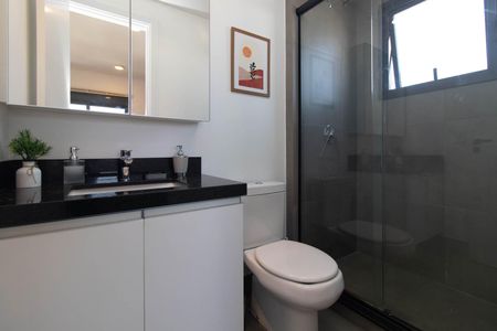 Banheiro do Quarto 2 de apartamento para alugar com 2 quartos, 57m² em Santana, Porto Alegre