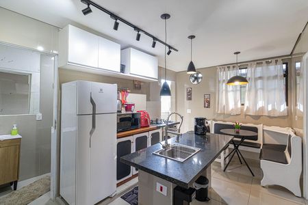 Apartamento para alugar com 110m², 3 quartos e sem vagaCozinha 