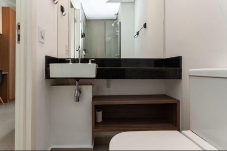 Studio à venda com 25m², 1 quarto e 1 vaga Studio à venda com 25m², 1 quarto e 1 vagaBanheiro Social