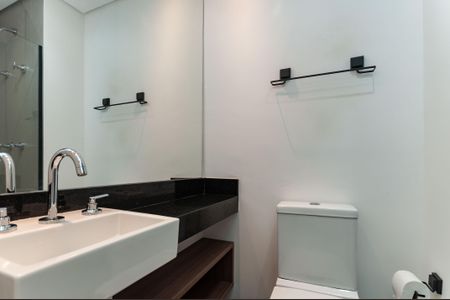 Studio à venda com 25m², 1 quarto e 1 vaga Studio à venda com 25m², 1 quarto e 1 vagaBanheiro Social