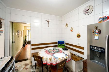 Casa à venda com 180m², 3 quartos e 1 vaga Casa à venda com 180m², 3 quartos e 1 vagaCozinha