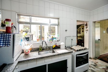 Casa à venda com 180m², 3 quartos e 1 vaga Casa à venda com 180m², 3 quartos e 1 vagaCozinha