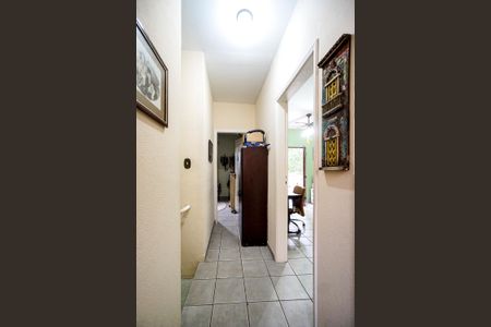 Casa à venda com 180m², 3 quartos e 1 vaga Casa à venda com 180m², 3 quartos e 1 vagaCorredor dos quartos