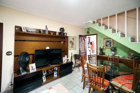 Casa à venda com 180m², 3 quartos e 1 vaga Casa à venda com 180m², 3 quartos e 1 vagaSala