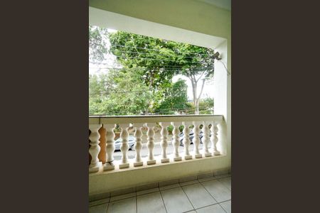 Casa à venda com 180m², 3 quartos e 1 vaga Casa à venda com 180m², 3 quartos e 1 vagaVaranda do quarto 01