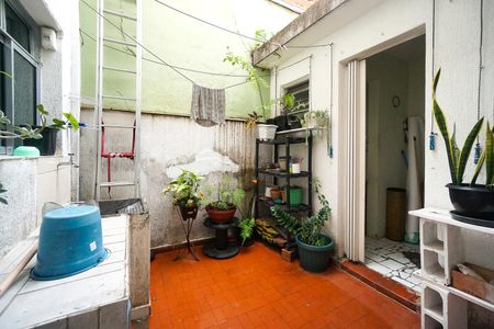 Casa à venda com 180m², 3 quartos e 1 vaga Casa à venda com 180m², 3 quartos e 1 vagaQuintal