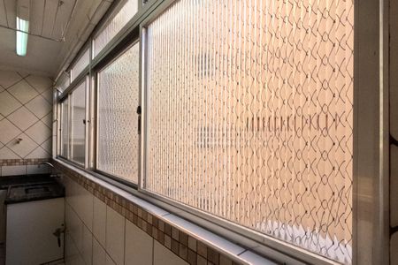 Apartamento para alugar com 110m², 3 quartos e 1 vagaÁrea de Serviço