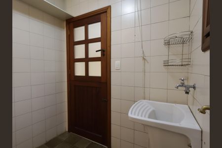 Casa à venda com 220m², 4 quartos e 4 vagasÁrea de Serviço