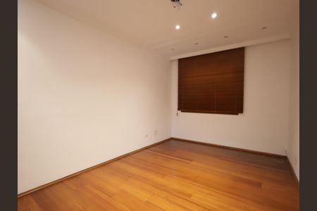 Casa à venda com 220m², 4 quartos e 4 vagasQuarto 1